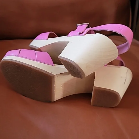 Swedish Hasbeens Cute Pink Clog Sandals - Picture 5 of 5